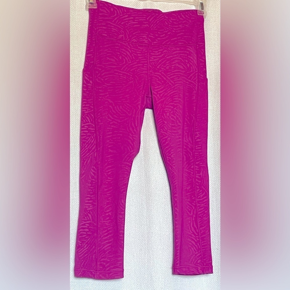 Athleta Ultimate Stash Pocket Printed Capri